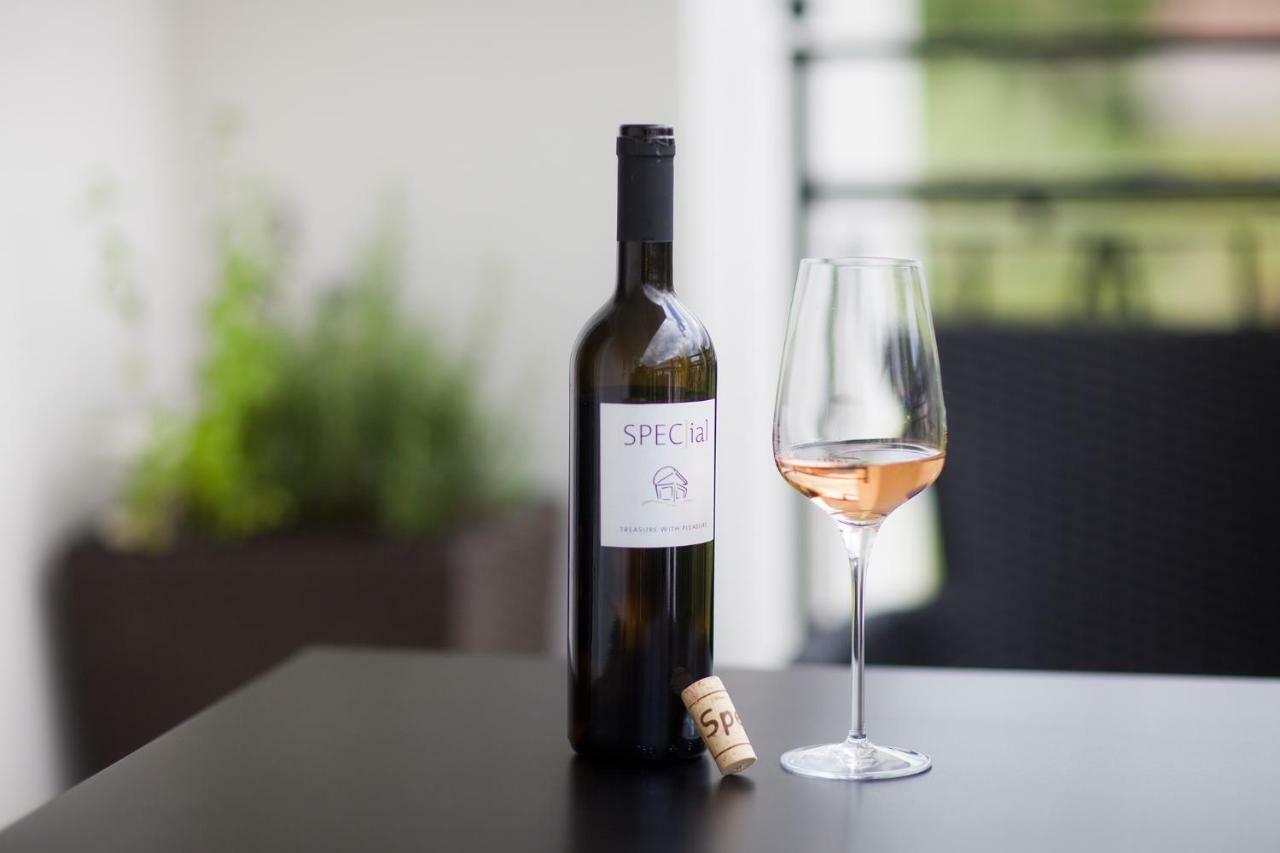Design & Wine Vila Special 블레드 외부 사진